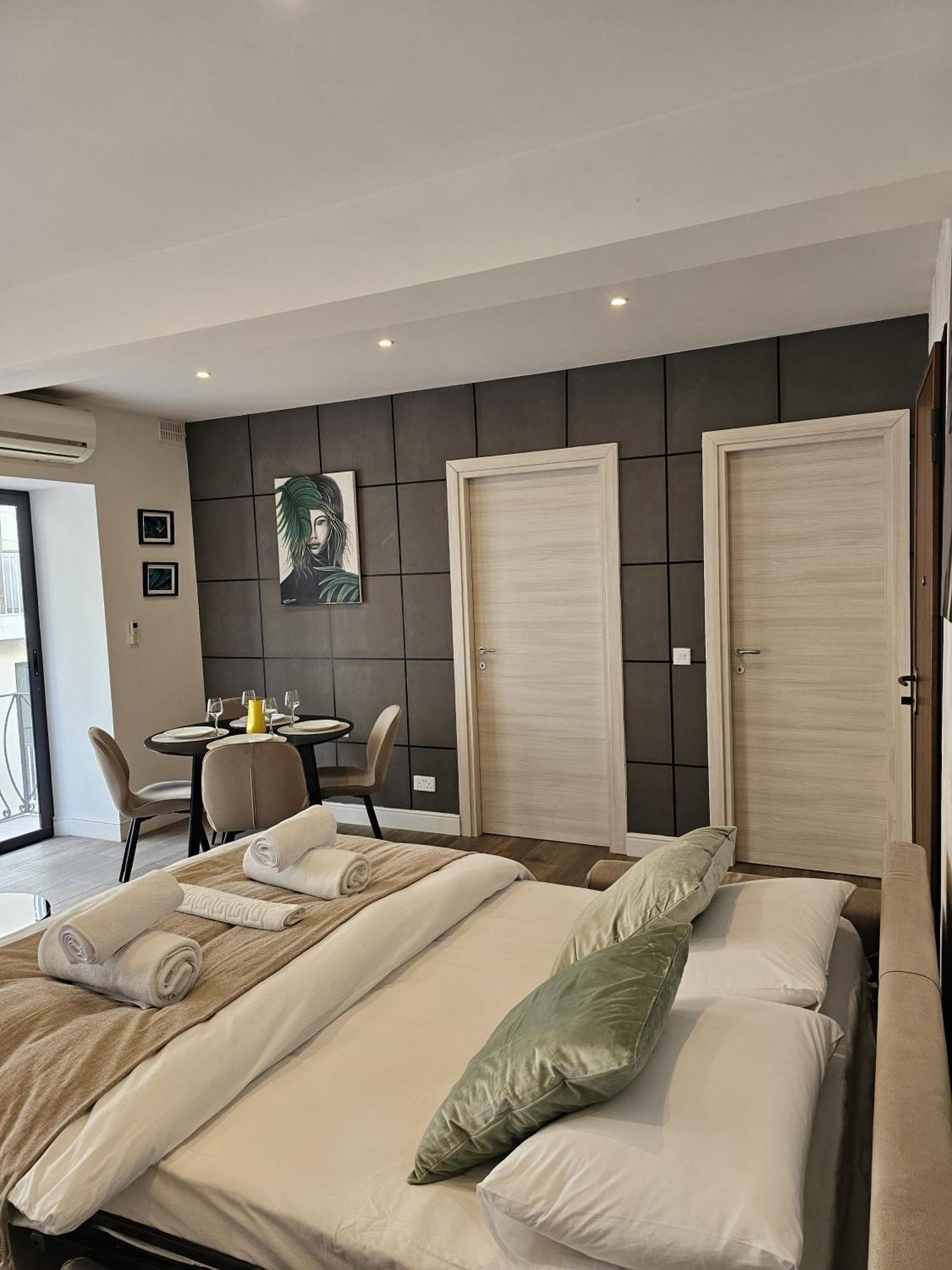 Korzo Suites Sliema III Bagian luar foto